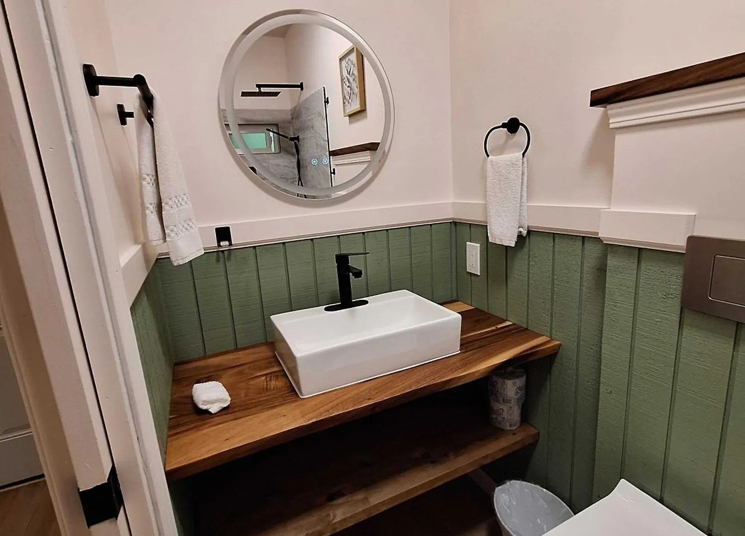 Wild Ginger Hotel Hilo